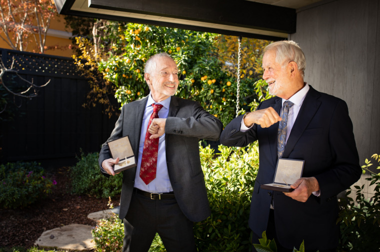 Paul R. Milgrom and Robert B. Wilson receiving their medals and diplomas