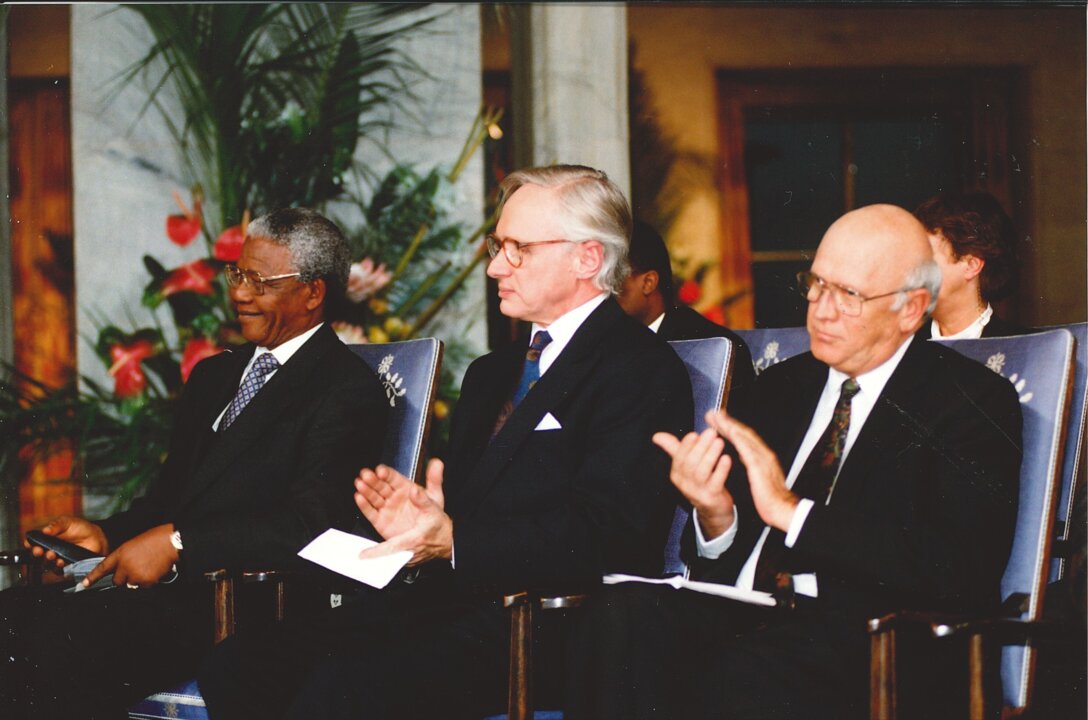 Nelson Mandela, Francis Sejersted and F.W. de Klerk