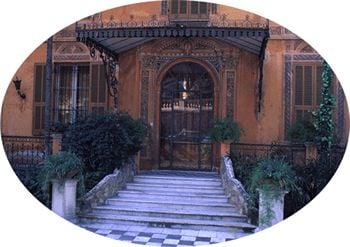 Entrance to Villa Nobel.