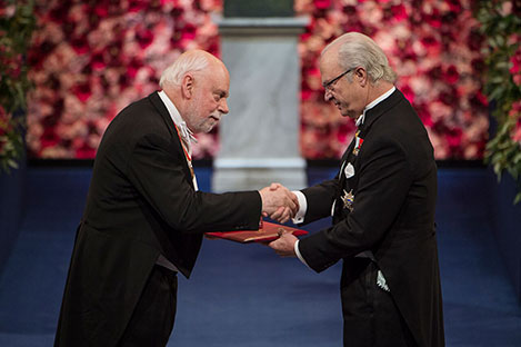 Sir J. Fraser Stoddart  receiving his Nobel Prize from H.M. King Carl XVI Gustaf of Sweden